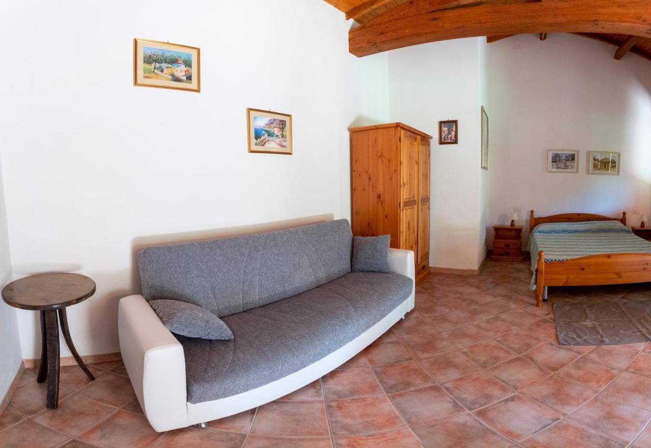 Is Cuccus Bed & Breakfast Masainas Dış mekan fotoğraf