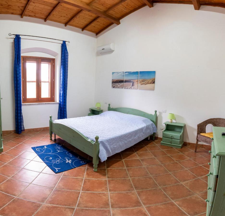 Is Cuccus Bed & Breakfast Masainas Dış mekan fotoğraf