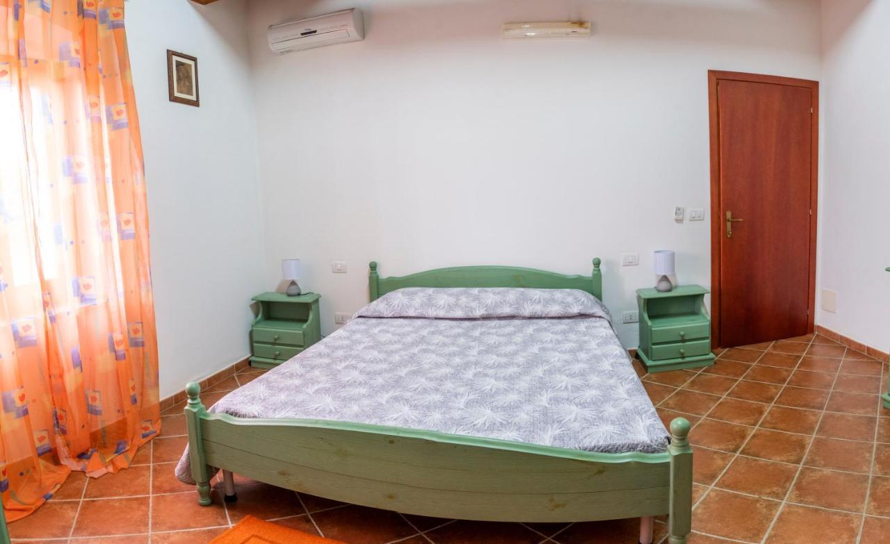 Is Cuccus Bed & Breakfast Masainas Dış mekan fotoğraf