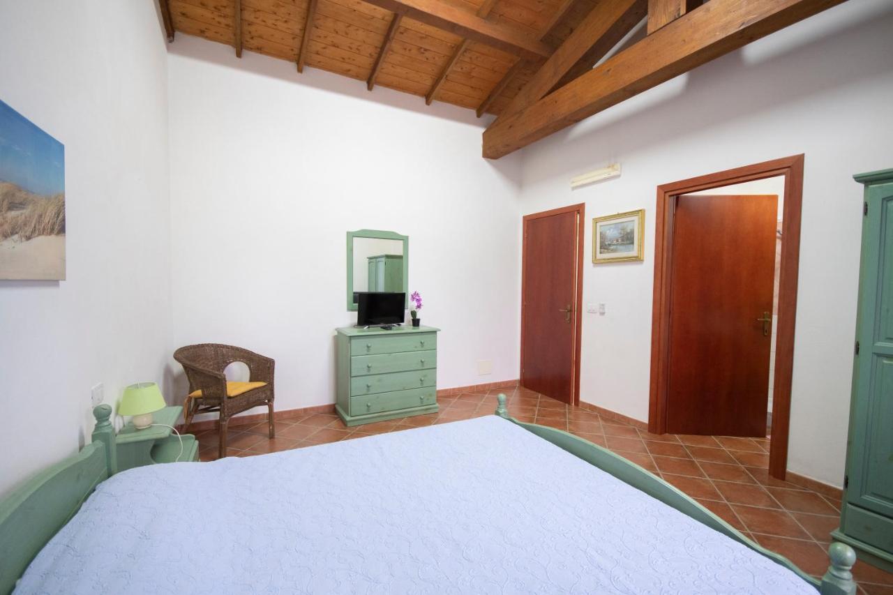 Is Cuccus Bed & Breakfast Masainas Dış mekan fotoğraf